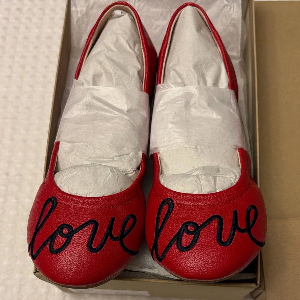 NEW! ED Ellen DeGeneres Langlee Size 13M Red 'Love' Ballet Flats